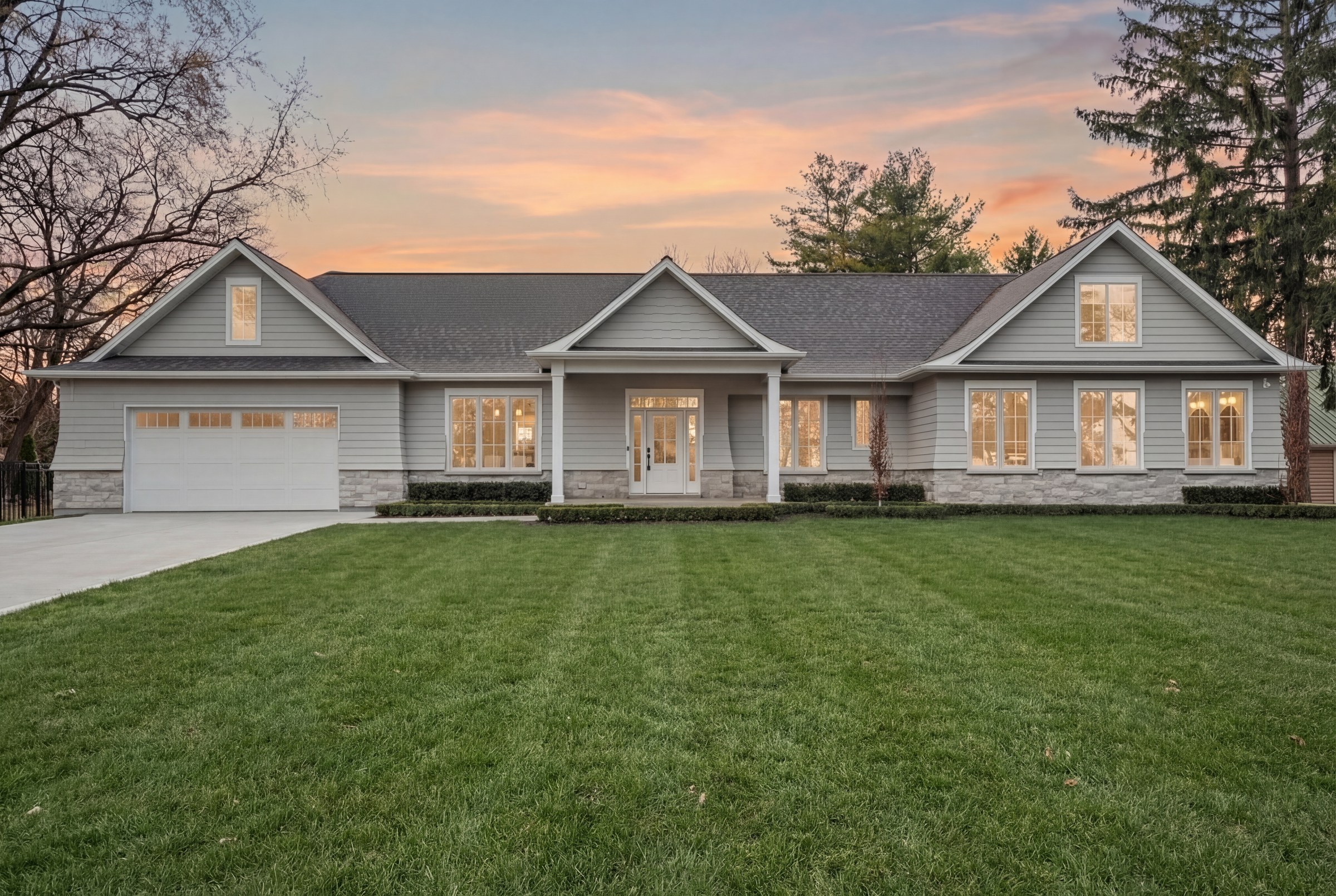 Real estate twilight photography Lakeshore Ontario Belleau Media